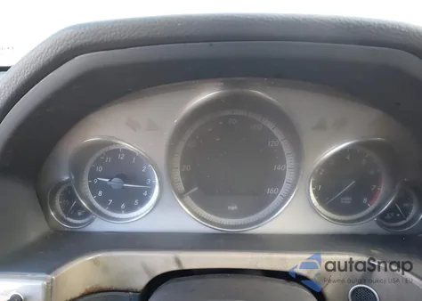 2011 Mercedes-Benz E 550 from USA, damaged, VIN WDDHF7CB3BA272911